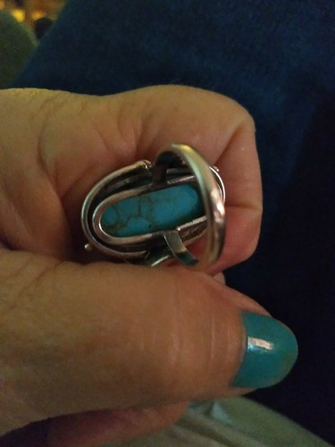 Vintage Old Navajo Ring Sterling Silver and Turquoise SIZE: 7 - Picture 9 of 22