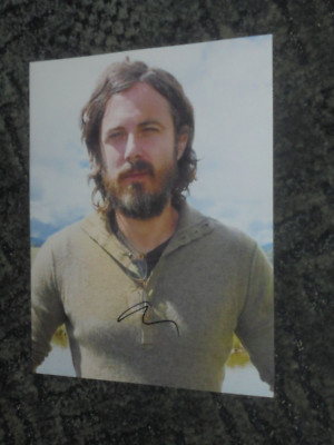 CASEY AFFLECK - SCHAUSPIELER - 10x8 FOTO SIGNIERT - (213)