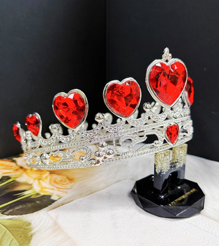 心形皇冠,爱情皇冠,情人节皇冠,银冠,婚礼皇冠 — 第 4/4 张图片