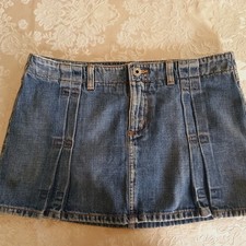 Rare Vintage Y2K Guess Jeans Pleated Front Mini Skirt Schoolgirl Grunge Size 29