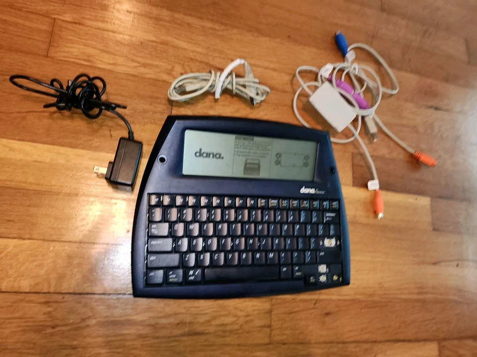 AlphaSmart,  Dana Laptop Alternative/ Palm OS Word Processor, CBL-PT 31 PCY Etc. - Image 3 of 4