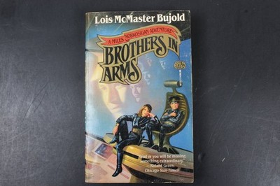 Brothers in Arms Lois McMaster Bujold 1989 First Printing Science Fiction Baen