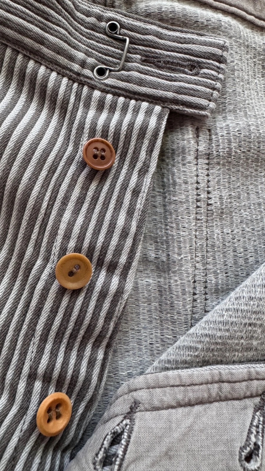 aa . L . COLLECTOR . VISVIM . PASTORAL SHORTS (DMGD DOBBY) . 0115105008019
Opens in a new window or