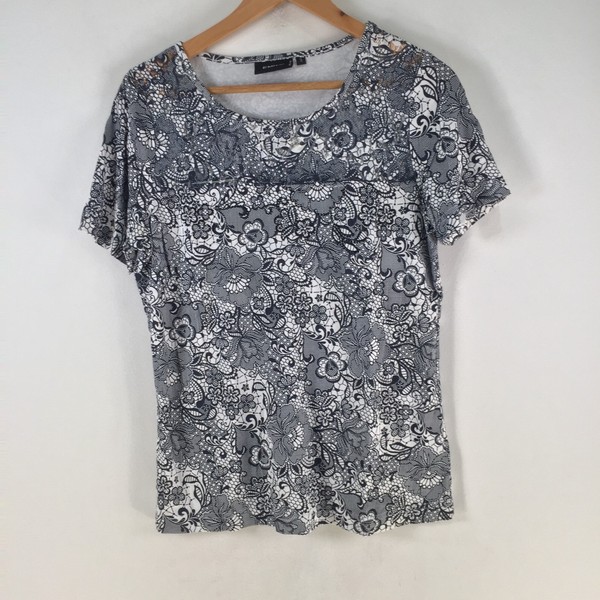 Emily adams womens t shirt size S white floral short sleeve viscose 119978