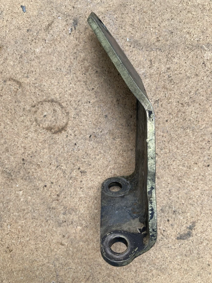 Soporte de montaje de válvula de conmutación de aire para camioneta Chevy LUV 1972-80, usado, fabricante de equipos originales Foto 4 de 4