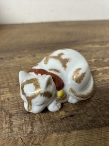 Kutani Sleeping Cat | eBay