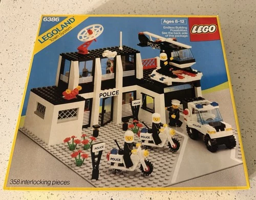 Lego 6386 System Police Command Base Set Vintage 100% complete w/box & manual