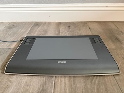 Wacom Intuos3 PTZ-631W 6x11 Graphics Tablet with 2 Pens