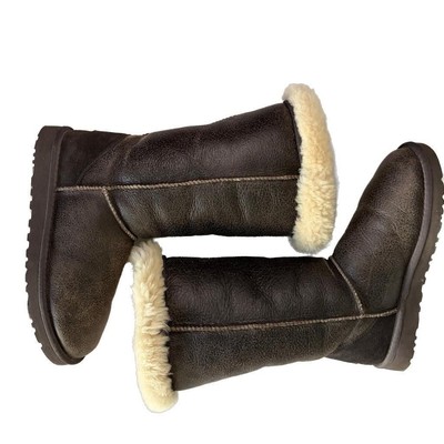 UGG