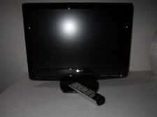 Toshiba 22" LCD TV/DVD Combo Model 22LV505 HDMI VGA Retro Gaming/Small Kitchen