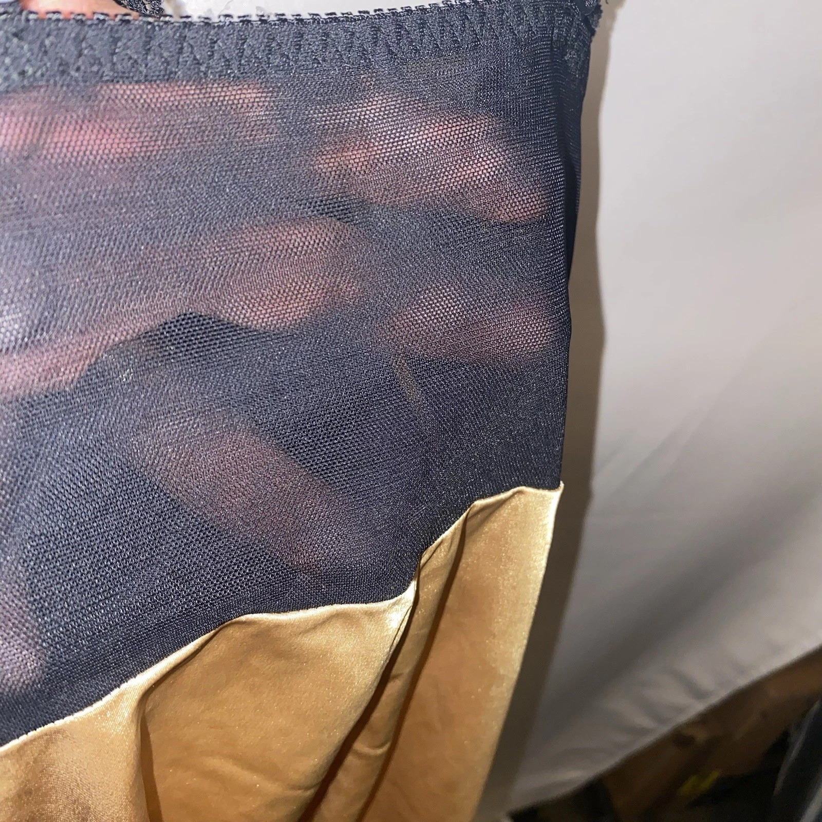 UNDERCOVER Vintage Y2K Victoria's Secret 100% seta oro babydoll abito slip pizzo etichetta oro S