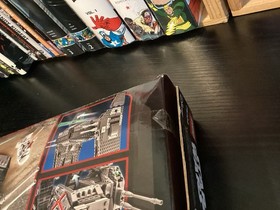 lego star wars: kylo ren's command shuttle 75104 New In Damaged Open Box