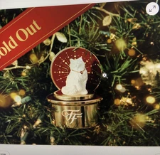 2024 Fancy Feast Ornament  -  MUSIC BOX 40th Anniversary  New Sealed Box