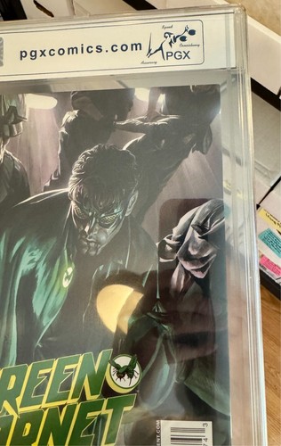 Vampirella # 1 Alex Ross Virgin Variant 9.8 Dynamite Retailer Incentive 2010 WOW - Picture 7 of 13