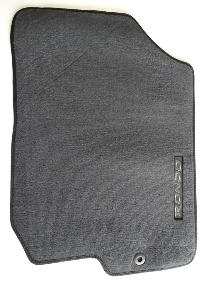 New 2009-2011 Kia Rondo Carpet Floor Mat Set Black 4 Pieces P8140-1D301WK — 第 3/4 张图片