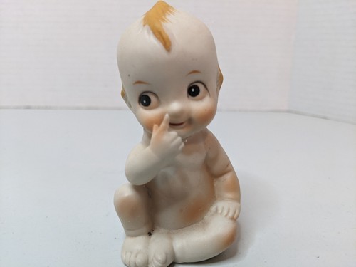 Vtg Unbranded Kewpie Doll Right Sideways Black Eyes Bisque Sitting Japan 3.25"H - Picture 2 of 8