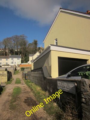 Foto 6x4 Spur abseits der Chatto Road, Torquay Das Schild sagt "zu Nr. 3 Dais c2014