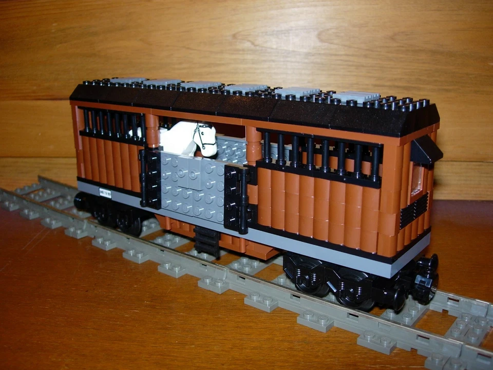 Lego Train Horse Livestock Car Custom City 9V RC Power Functions 60052 7939 - Image 2 of 2