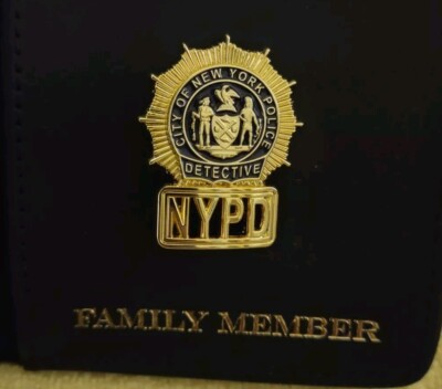 Family Member Wallet NYPD DETECTIVE.