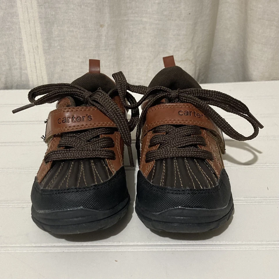Niños Carter's Shotgun3 Marrón Zapatos Informales Tenis Talla 10 Gancho Lazo con Cordones Foto 2 de 4
