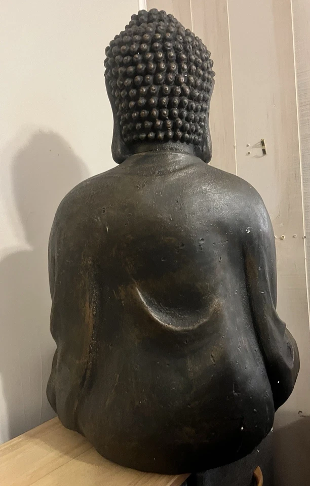 22,7" Grande Buda Sentado Meditando Estátua Zen Decoração Esculpida Jardim Externo - Imagem 3 de 4