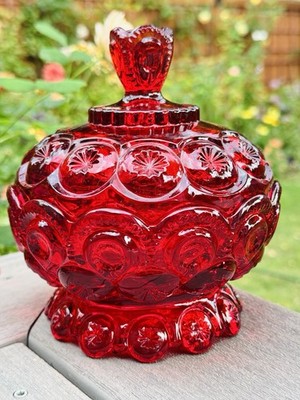 L G Wright Moon & Stars Deep Ruby Covered Butter w/ Lid Footed Skirt Compote