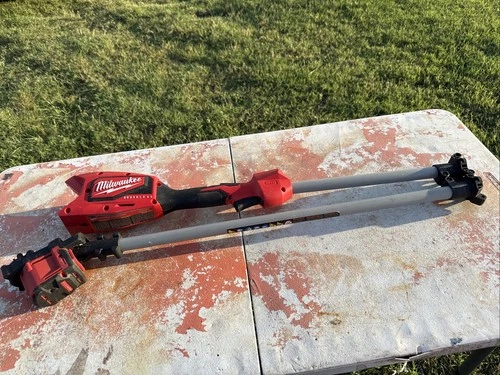 Milwaukee 2828-20 M18 18V Li-Ion Brushless Cordless String Trimmer 🌟For Parts🌟