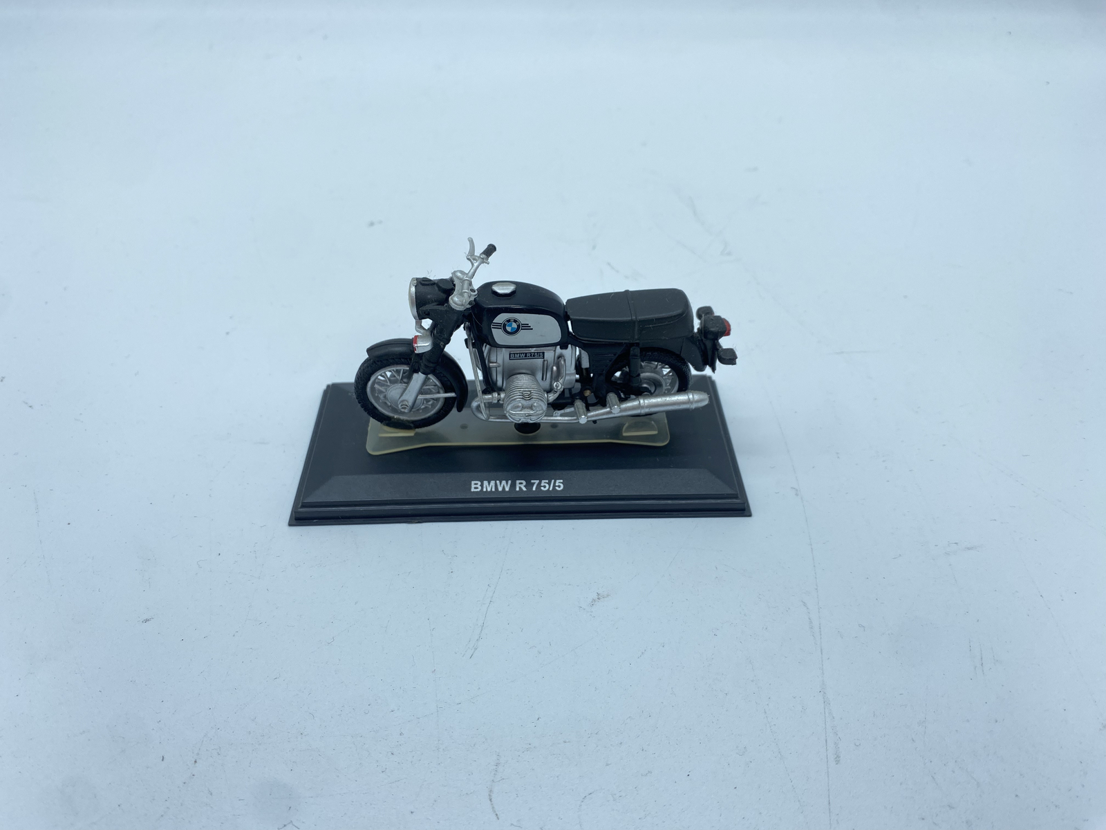Picture 1 of 4