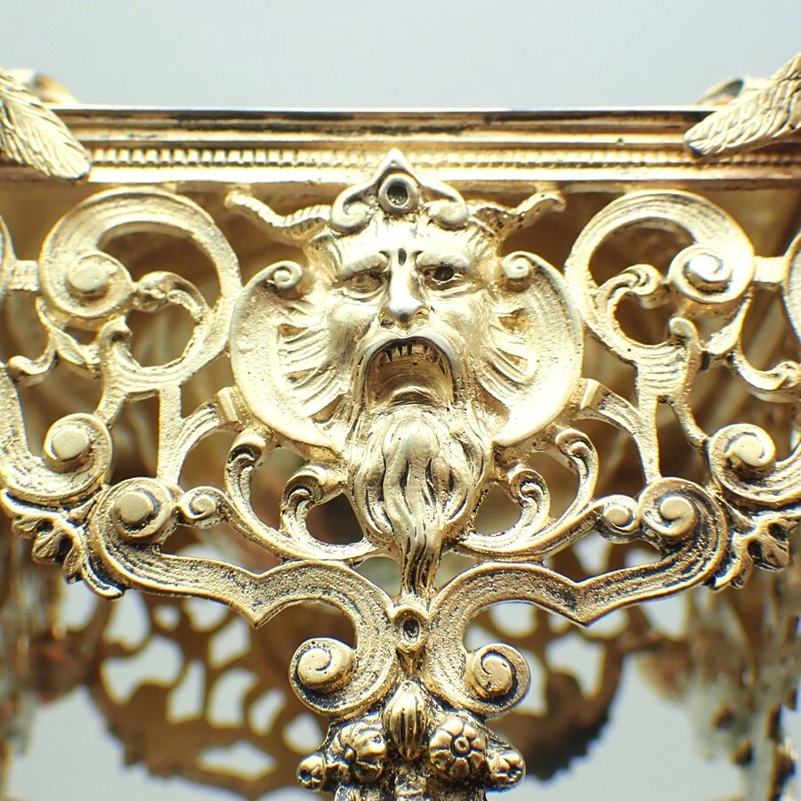 Sal aberto ornamentado tamanho grande acabamento Vermeil 800 prata Hanau Alemanha - Imagem 4 de 4