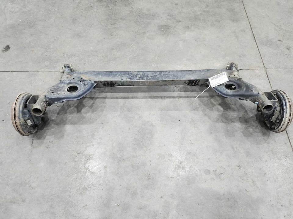 14-19 日产 Versa 1.6L 后梁轴后悬架组件 原始设备制造商 555013WC1B — 第 2/4 张图片