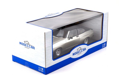 1:18 MCG Ford Capri MK II X-Pack plata metálico/negro techo RHD 1975 - Imagen 4 de 4