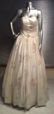 New Wedding Elegant Ball Gown Ivory With Pink/ Silver Flower Size 8 39.5/33