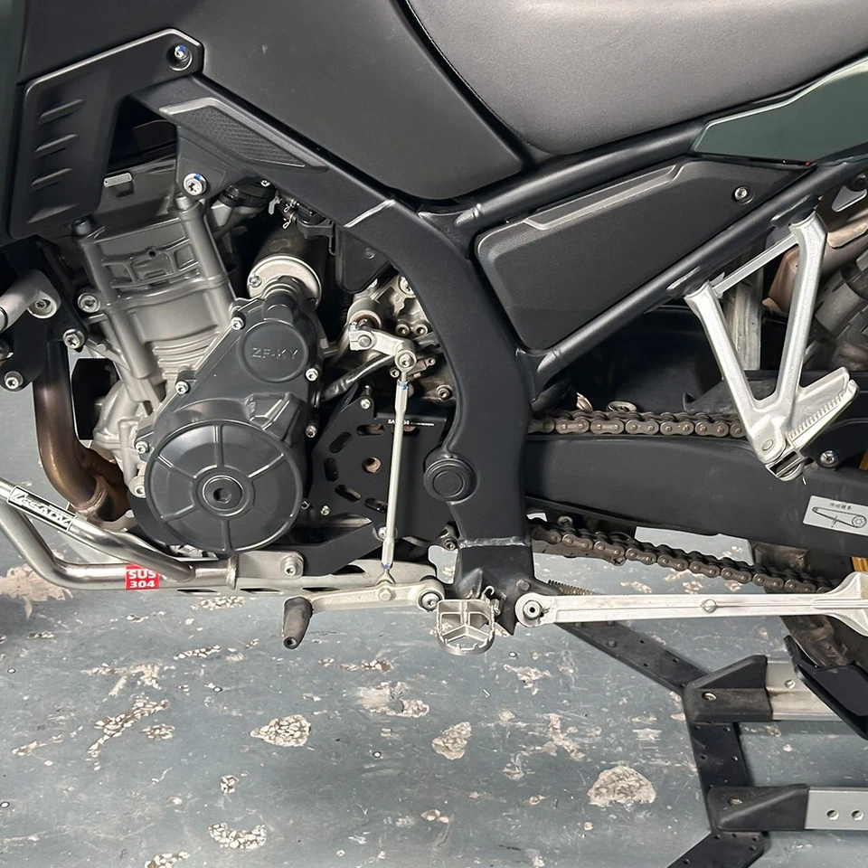 Front Sprocket Cover Chain Guard Protector For KOVE 800X Pro / Rally 2024-2025 - Image 3 of 4