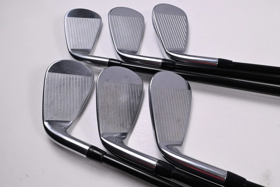Titleist T300 2021 Irons / 6-PW+48° / Senior Flex Tensei AV Red AM(2) Shafts - Image 3 of 4