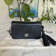 G1N without tags Coach Legacy Leather Penny Shoulder Crossbody Bag 19914 Bl