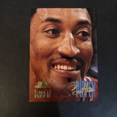 1995-96 Skybox Premium - Close-Up Scottie Pippen #C1