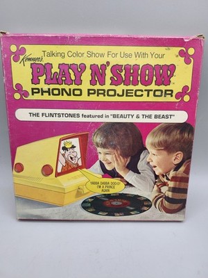 1969 KENNER PLAY N' SHOW RECORD ''THE FLINTSTONES FEATURED IN BEAUTY & THE BEAST