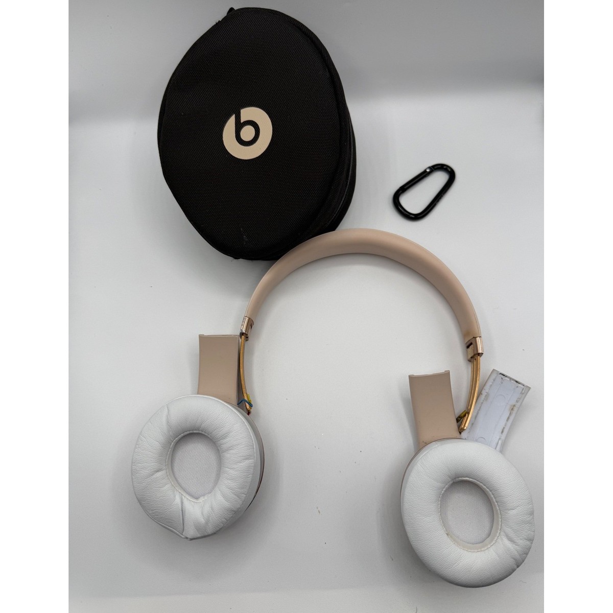 Beats ワイヤレスヘッドホン ベージュ 【公式通販】