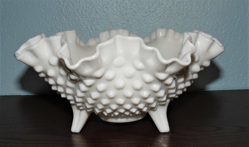 Vintage Fenton Hobnail Ruffled Scalloped Edge White Milk Glass 3 Footed Bowl  - Picture 1 of 4