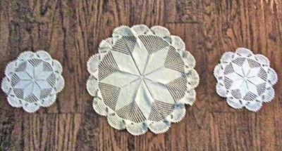 Vtg Set 3 Doilies Round Handmade Crochet & Filet Lace 8-Point Star Scallops