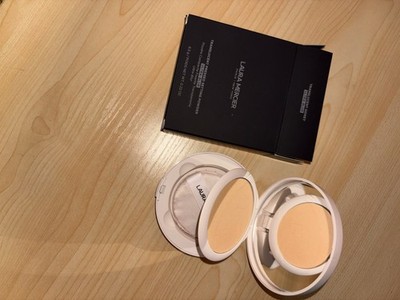 Laura Mercier Ultra-Blur Talc-Free Waterproof Setting Powder Honey 0.23oz