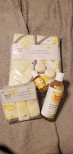 Burts Bees Baby Bath Set 6 Piece Oil Liquid Soap Soap Bar Towel And Washcloths