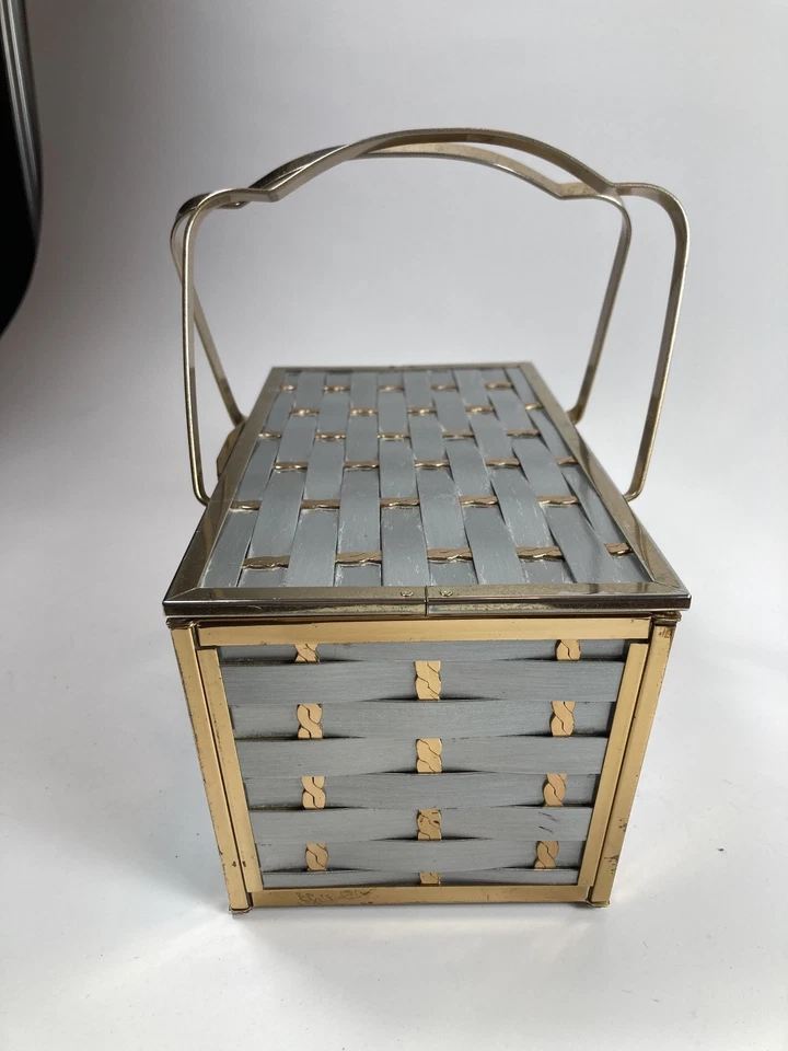 Cartera vintage majestuosa de plata y oro con tejido de canasta de los años 50 Foto 3 de 4