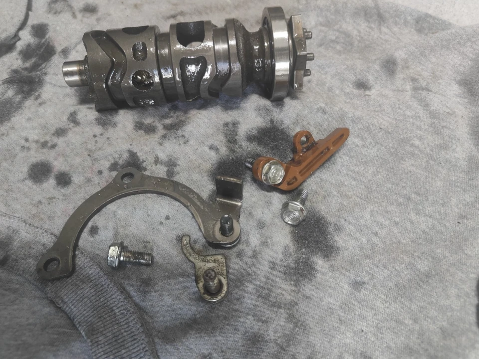 Caixa de engrenagens 2008 CBR1000RR e drone de câmbio com todas as suas ferragens (completo) - Imagem 4 de 4