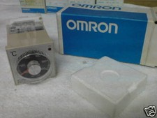 OMRON E5C2-Q20G TEMPERATURE CONTROLLER NEW