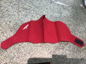 The Masque Neoprene Winter Ski Snowboard Snowmobile Face Mask Red/Black Medium