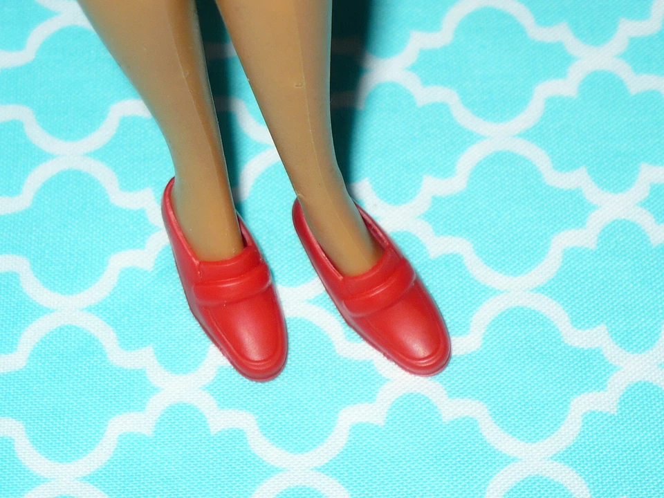 Кукольные туфли Barbie от Mattel ~ винтажные КРАСНЫЕ МЯГКИЕ ЛОФЕРЫ ПЕННИ повседневные туфли 90-х - Изображение 3 из 4