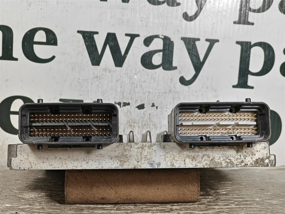 391093E631 Unidad de control del motor Kia Rondo 2007 2,7 L módulo ECU OEM 16D1 144 B15 Foto 2 de 4