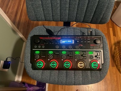 boss rc-505 loop station W/AC adapter