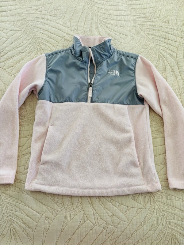 The North Face Girls Size Medium 10/12 Fleece Pullover W/pockets